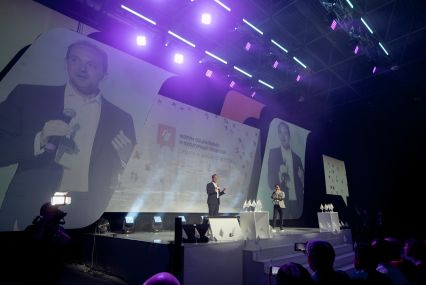 Многокамерные интернет-трансляции на плазмы и экраны